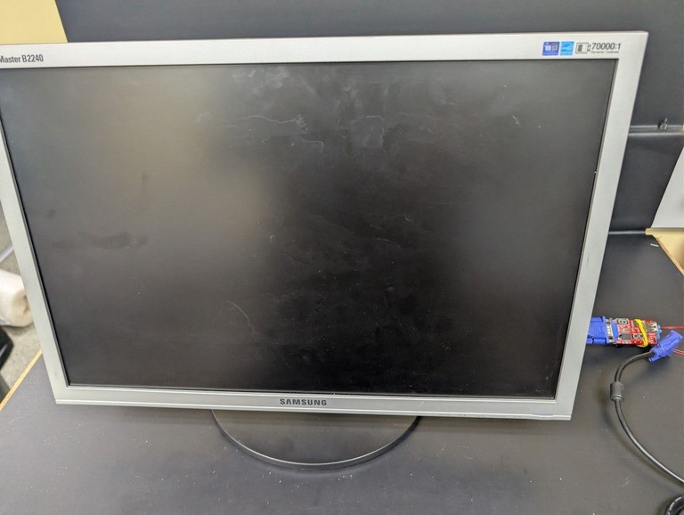 Оголошення Samsung b2240w Б/У