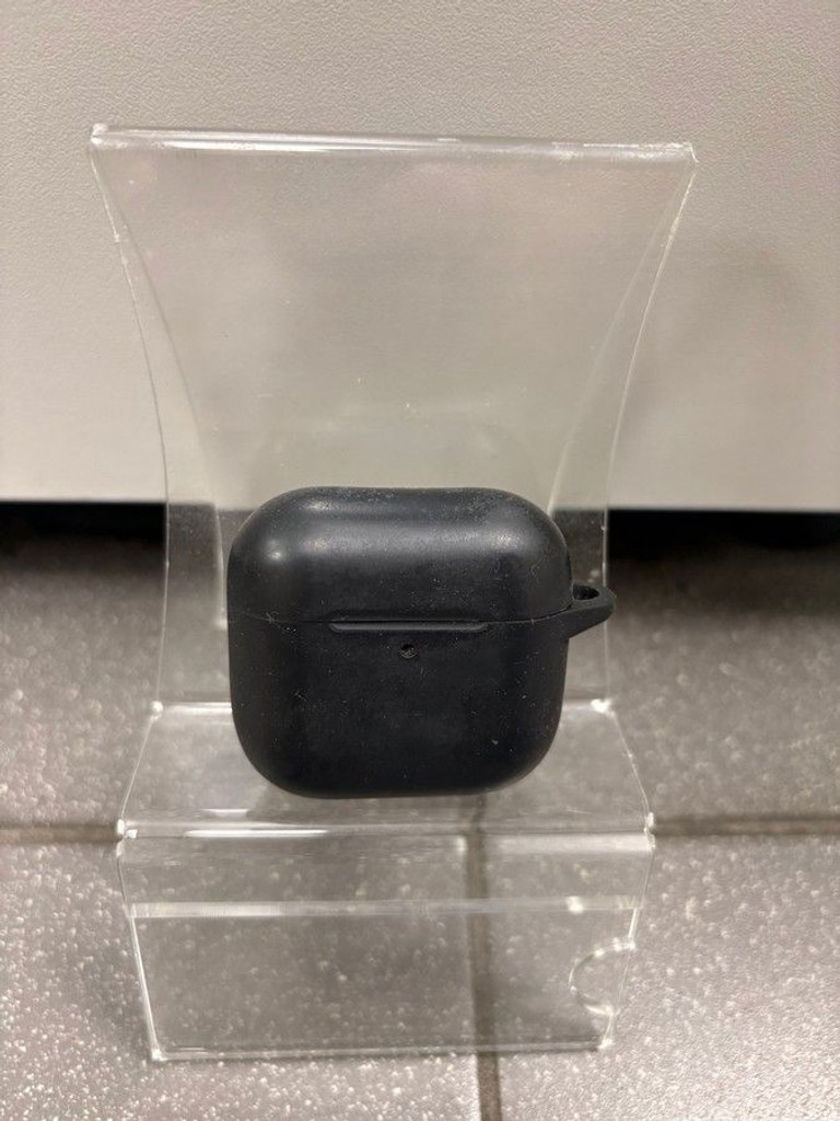 Дешево Apple airpods 4 з ломбарду