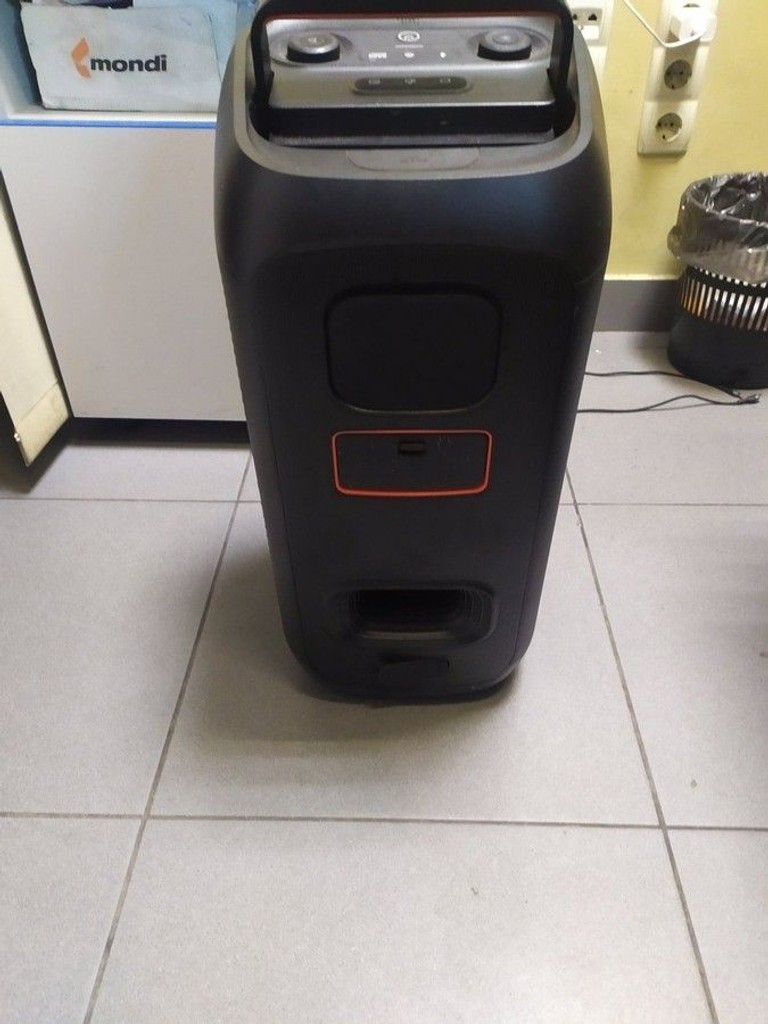 Распродажа Jbl partybox club 120, продавец Техноскарб