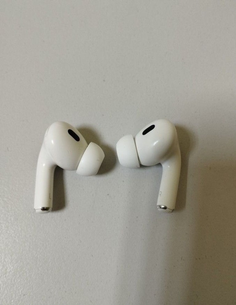 Apple airpods pro 2nd generation with magsafe charging case usb-c Код:01-201041934. Изображение 6