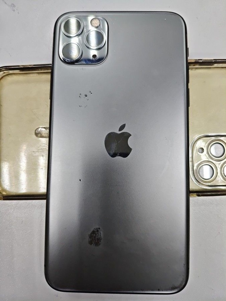 Купити Apple iphone 11 pro max 64gb Б/У