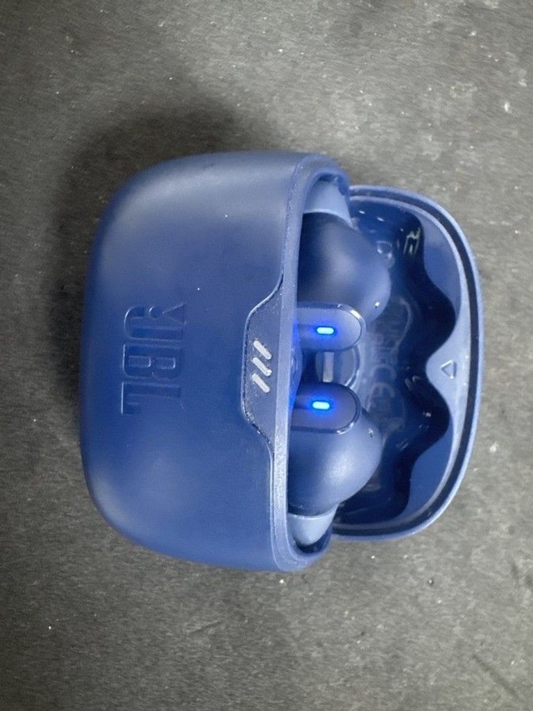 Оголошення Jbl tune beam Б/У