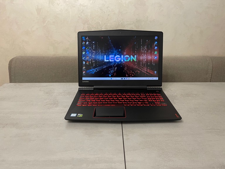 Купити Lenovo Legion Y520-15IKBN, 15.6" Б/У