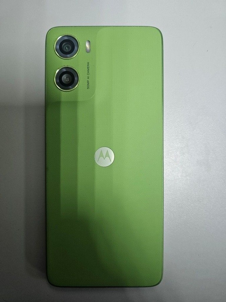 Купить Motorola moto g06 4g 4/64gb tendril Б/У
