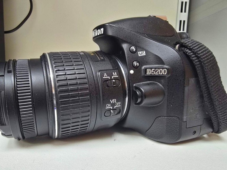 Дешево Nikon d5200 af-s nikkor 18-55mm 1:3.5-5.6g ii з ломбарду