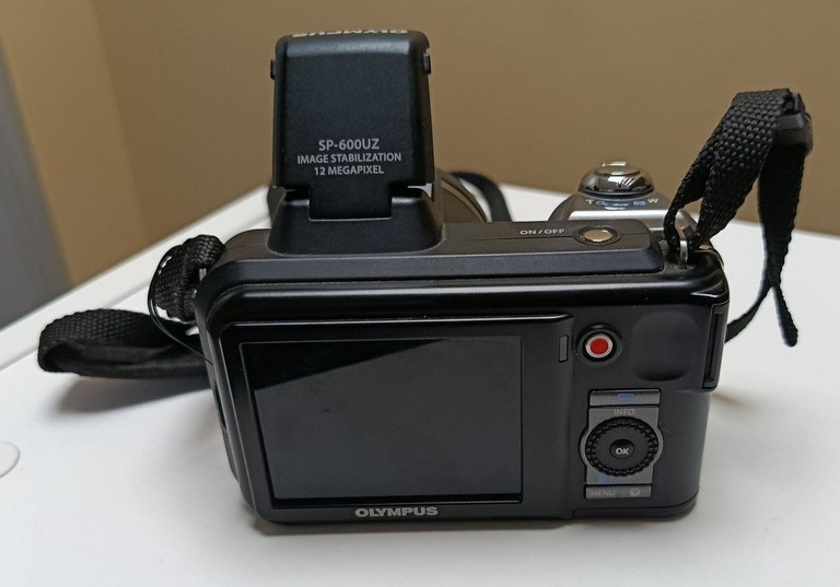Olympus sp-600uz Код:01-201121300. Зображення 5