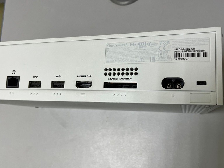 Дешиво Microsoft xbox series s 512gb с ломбарда