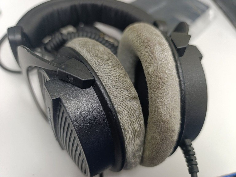 Купити Beyerdynamic dt 990 pro lb 250 om Б/У