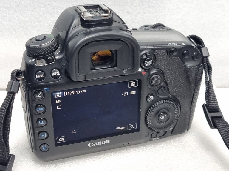 Дешево Canon eos 5d mark iv body з ломбарду