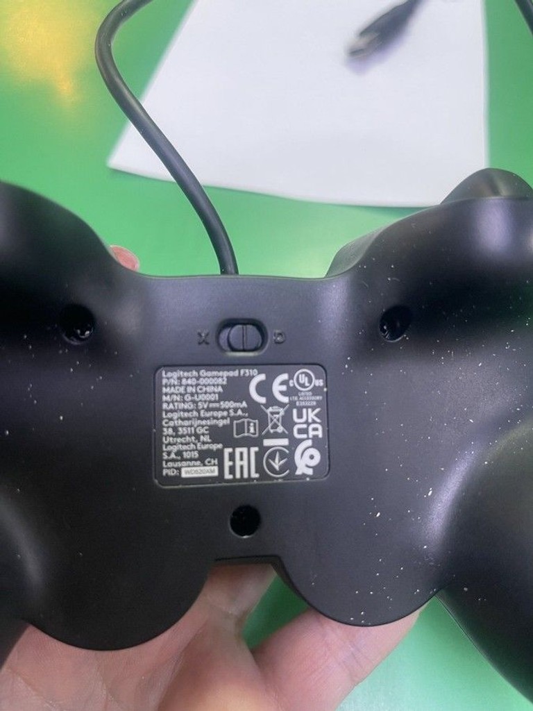 Дешево Logitech Gamepad F310 з ломбарду