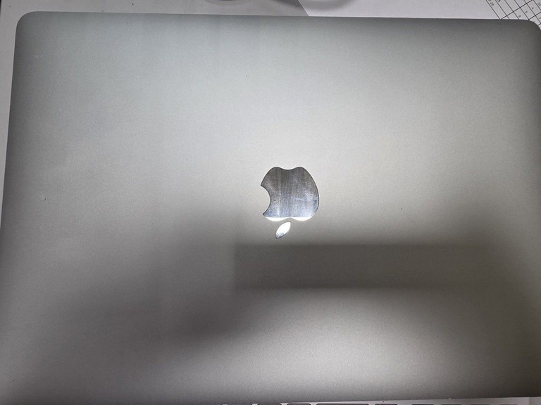 Розпродаж Apple macbook air 13" 2020 a2179 core i3 1,1ghz/ram8gb/ssd256gb/intel iris plus graphics, продавець Техноскарб
