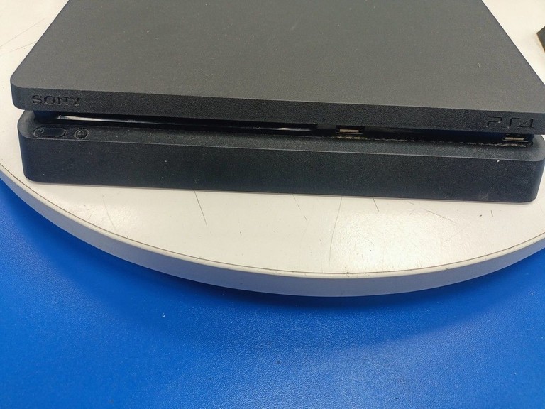 Дешево Sony playstation 4 slim 500gb з ломбарду