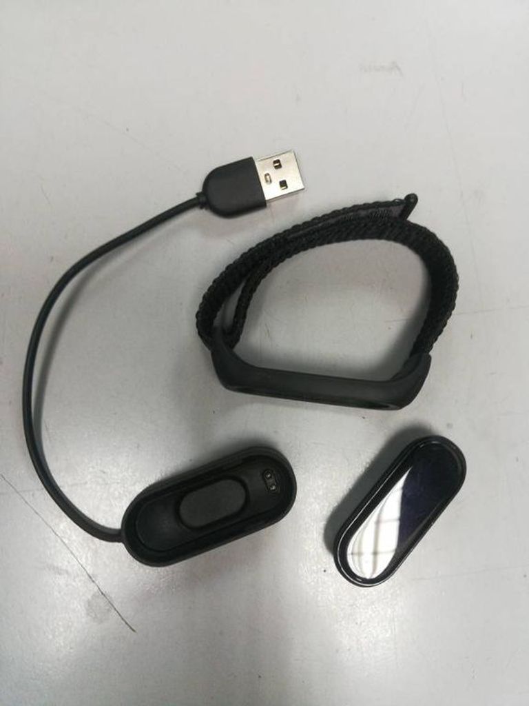 Купити Xiaomi Mi Smart Band 4 Black Б/У