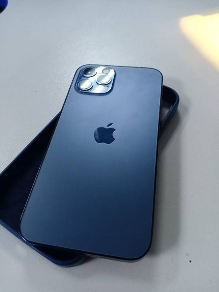Объявление Apple iphone 12 pro 256gb Б/У