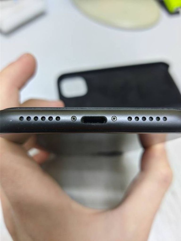 Дешево Apple iphone 11 64gb з ломбарду