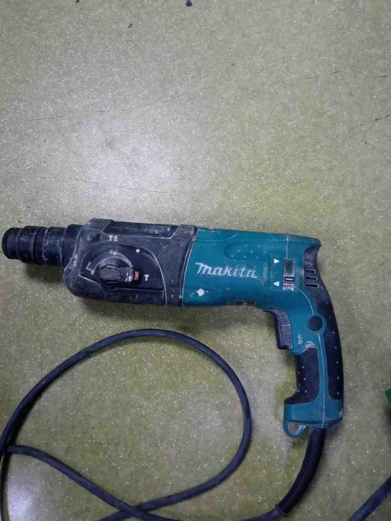 Оголошення Makita HR2470 Б/У