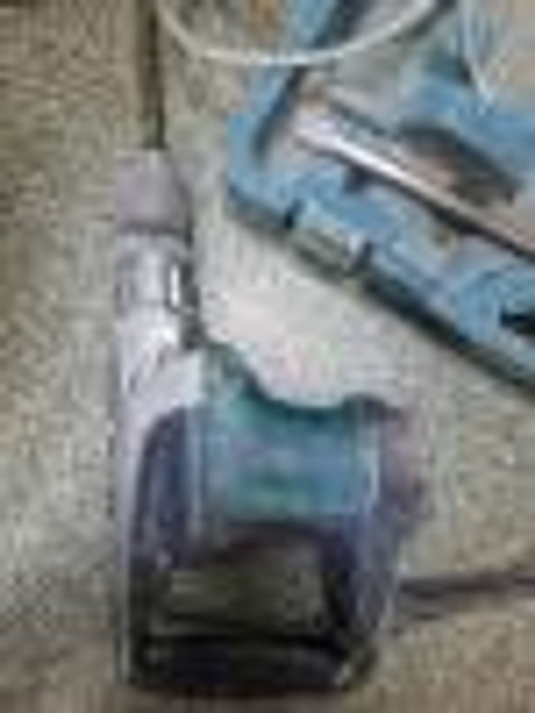 Дешево Makita HR4002 з ломбарду