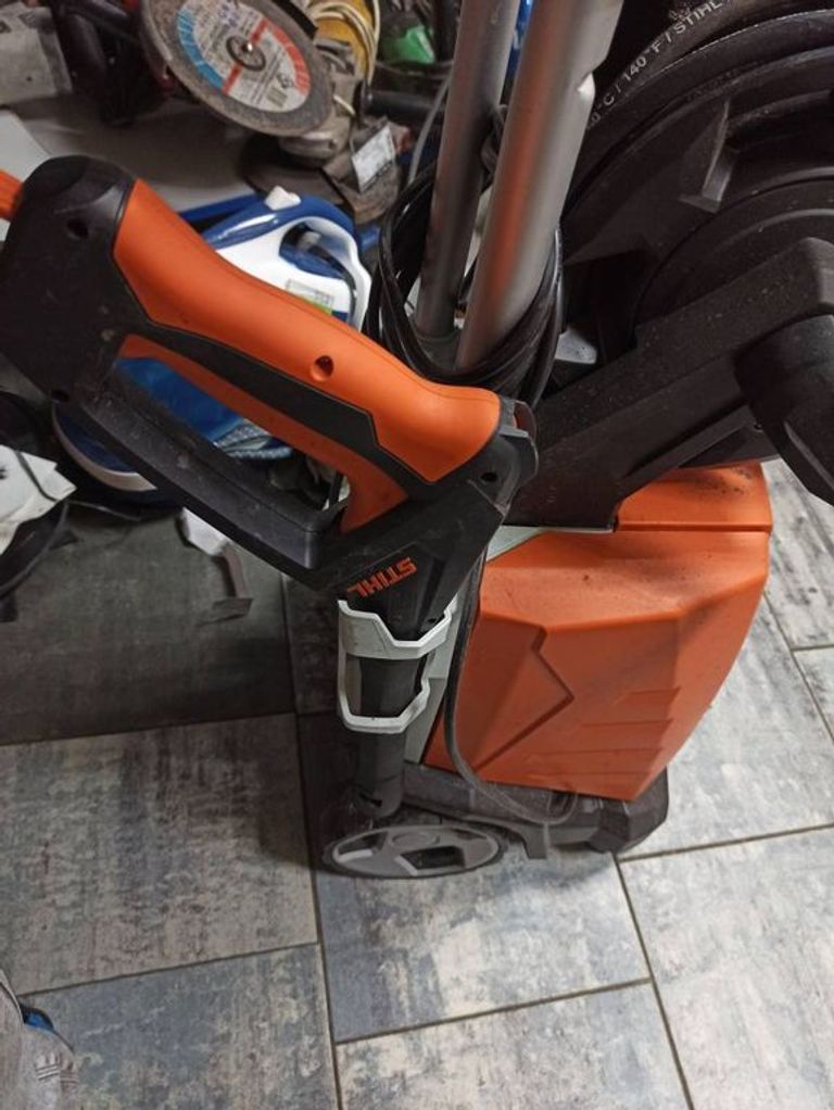 Дешево Stihl re 130+ з ломбарду