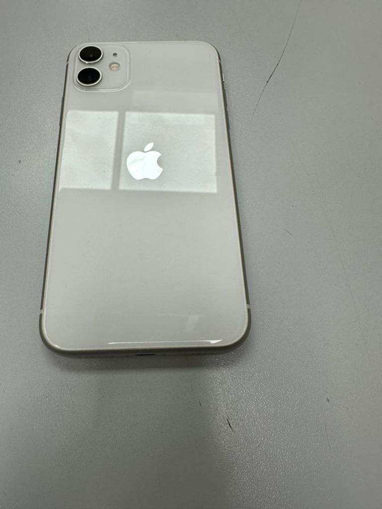Дешиво Apple iphone 11 128gb с ломбарда