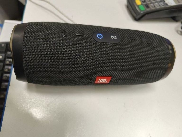 Оголошення Jbl charge 3 Б/У