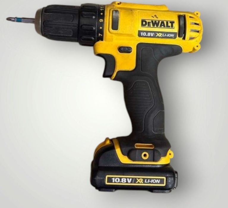 Купить Dewalt dcd710 1акб 1.3ah зп Б/У