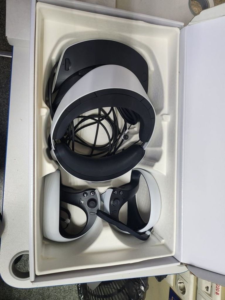 Дешево Sony playstation vr2 + move з ломбарду