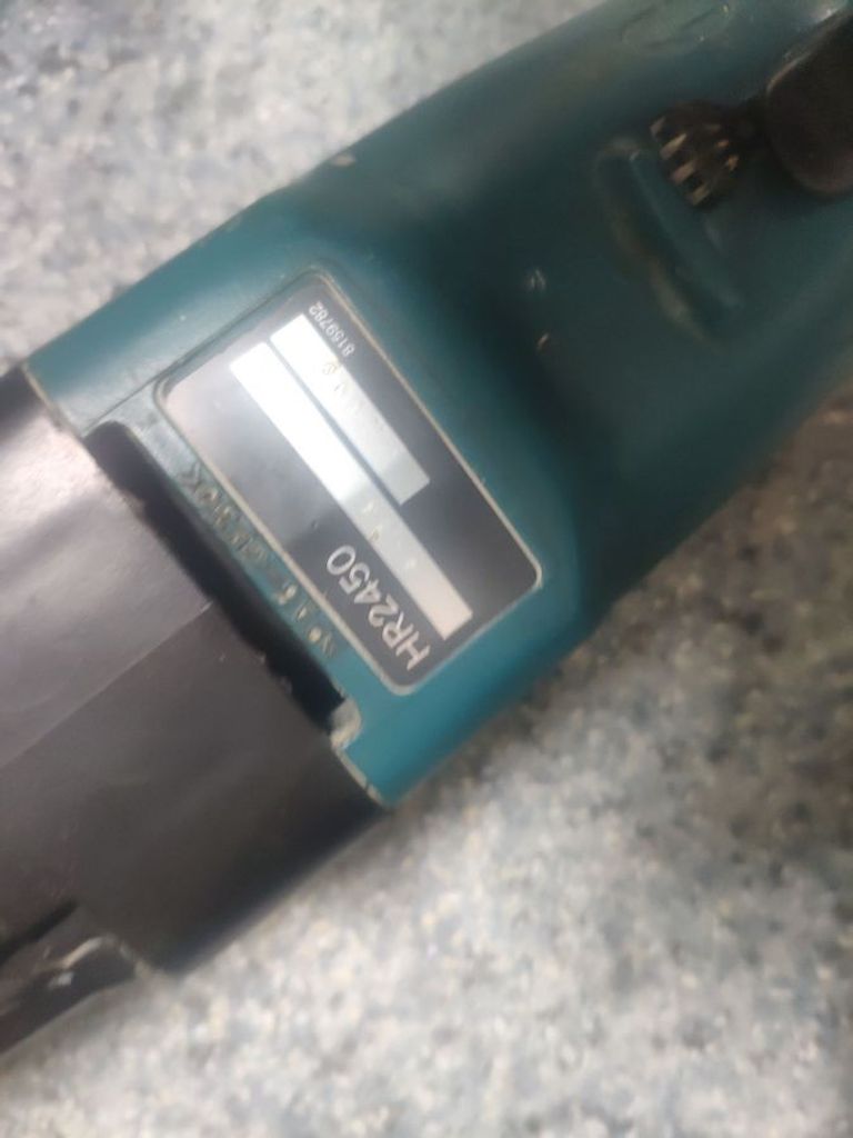 Дешиво Makita hr 2450 с ломбарда
