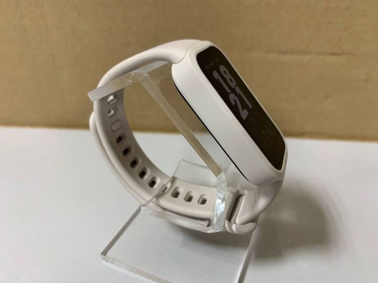 Оголошення Xiaomi smart band 9 active Б/У