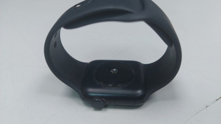 Дешево Apple watch se 2 gps 40mm aluminium case з ломбарду