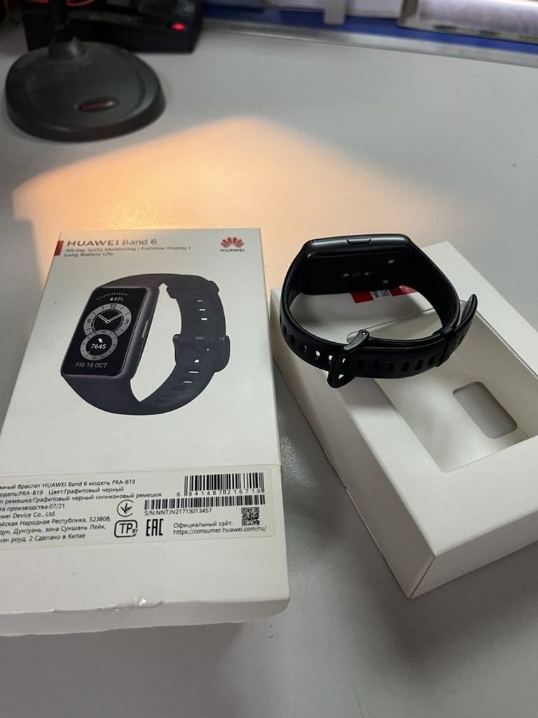 Дешево Huawei band 6 з ломбарду
