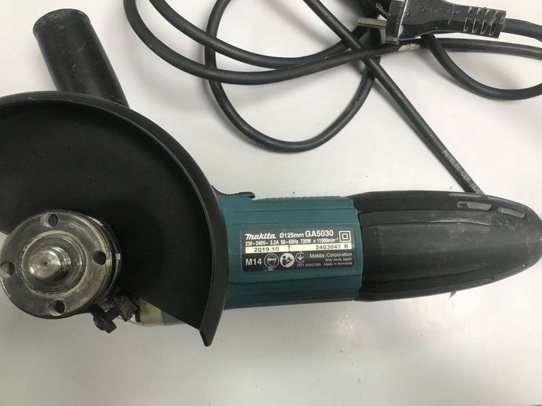 Купити Makita GA5030R Б/У