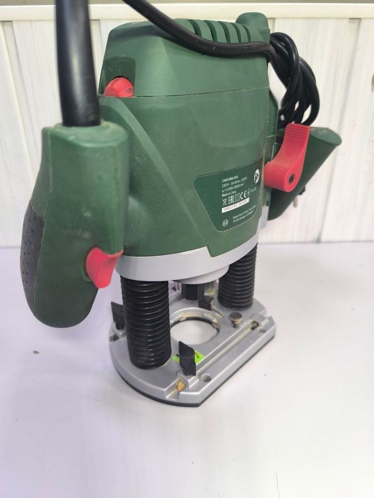 Оголошення Bosch pof 1200 ae Б/У