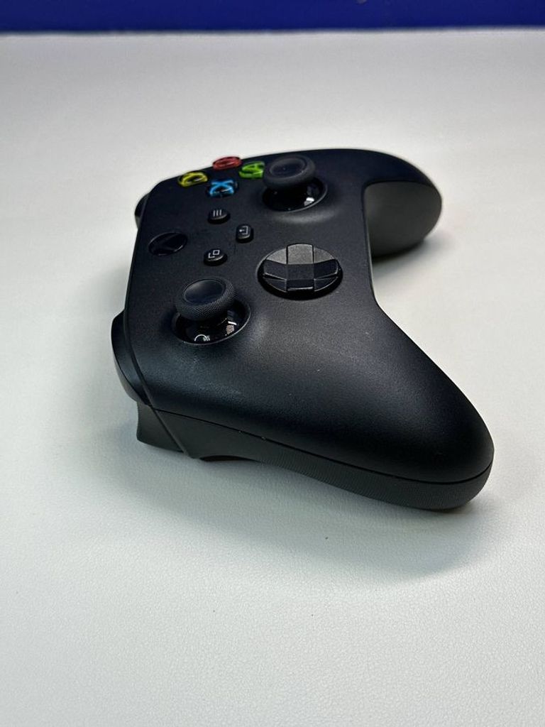 Дешиво Microsoft xbox series x s wireless controller с ломбарда