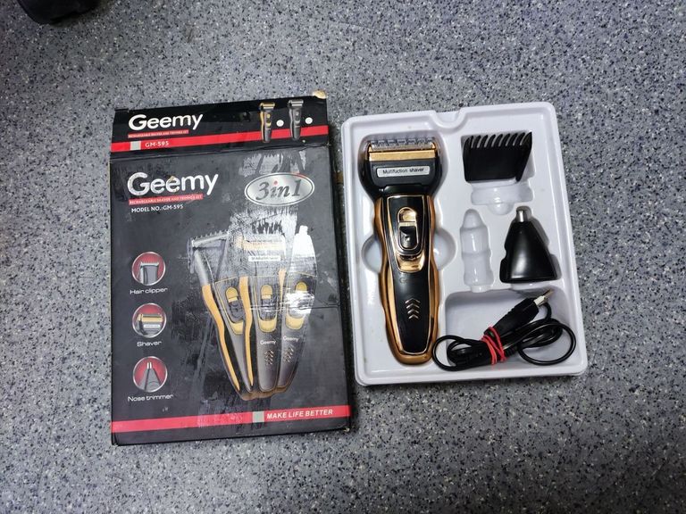 Купити Gemei gm 595 + триммер Б/У