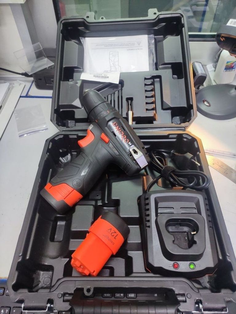 Дешево Dnipro-M cd-12cx compact з ломбарду