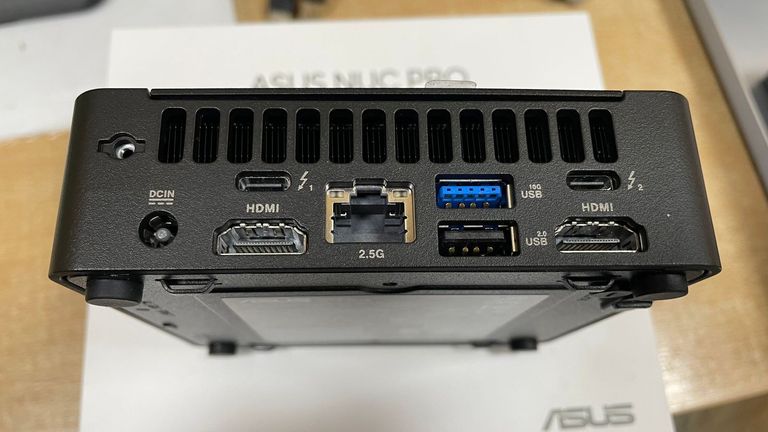 Купить Asus nuc14rvk core 3 100u 1.2ghz/16gb/ ram/ssd 256gb Б/У