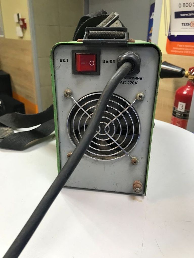 Дешиво Venta mma-260 с ломбарда