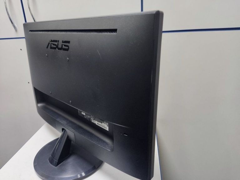 Розпродаж ASUS VP228T, продавець Техноскарб