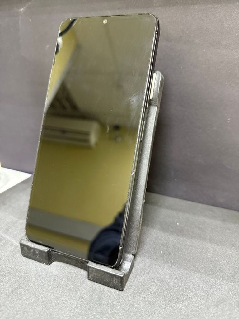 Дешево Xiaomi redmi a3 3/64gb з ломбарду