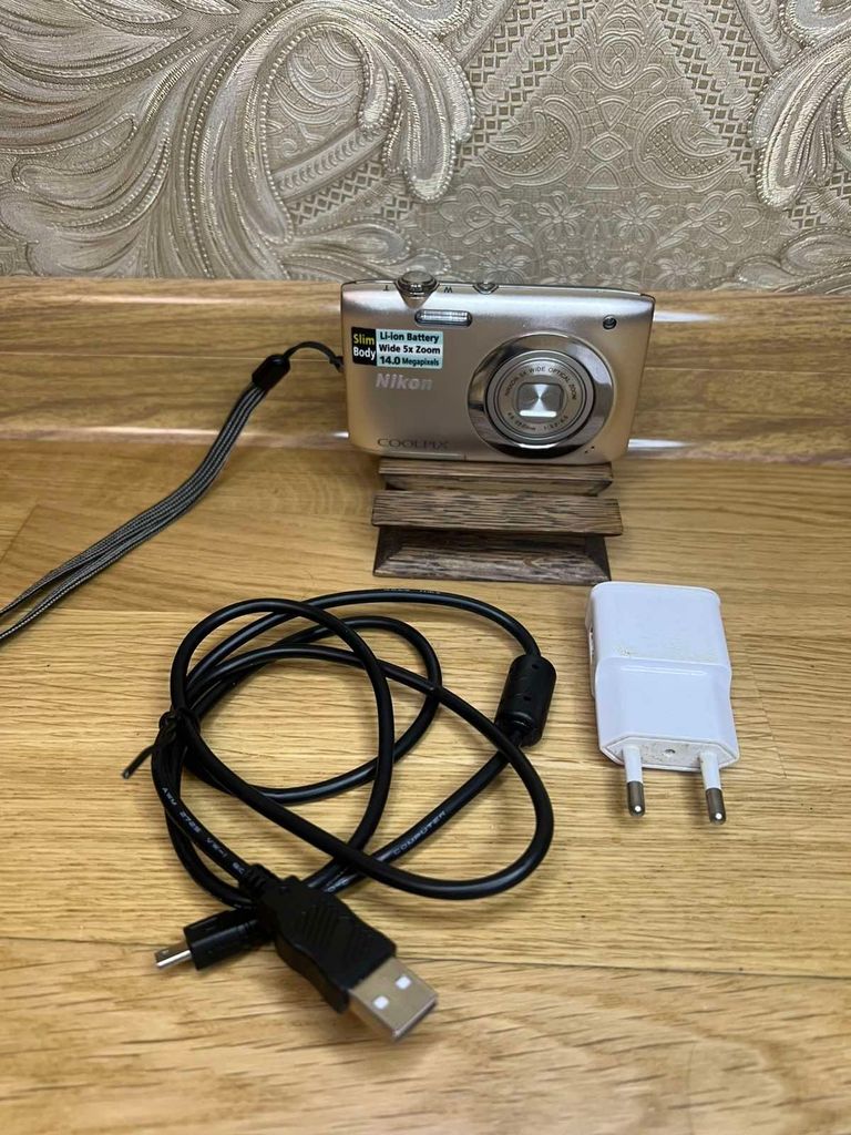 Купить Nikon Coolpix S2600 Silver Б/У