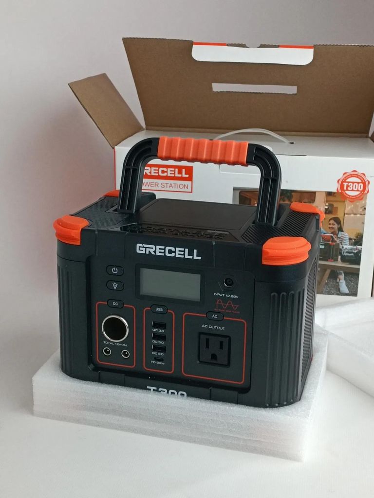 Купити Портативна електростанція Grecell T300 Б/У