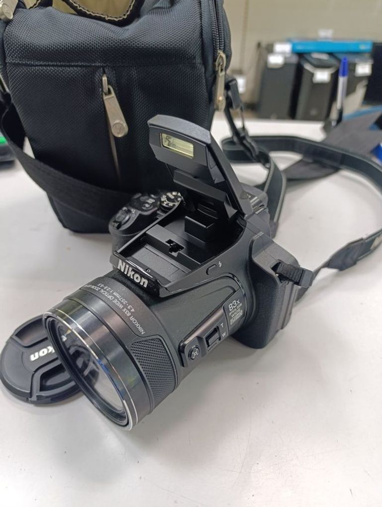 Купити Nikon coolpix p900 Б/У