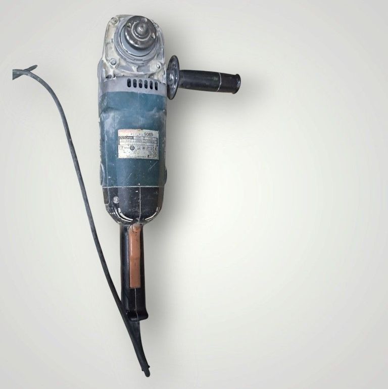 Дешиво Makita 9069 с ломбарда