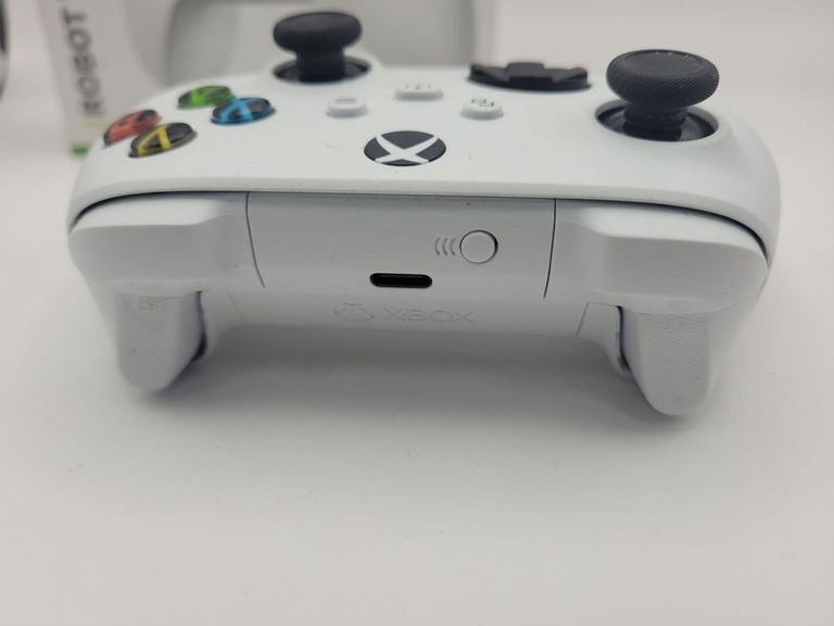 Дешиво Microsoft xbox series x s wireless controller с ломбарда