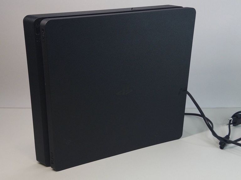 Оголошення  Sony PlayStation 4 Slim 1TB Black Б/У