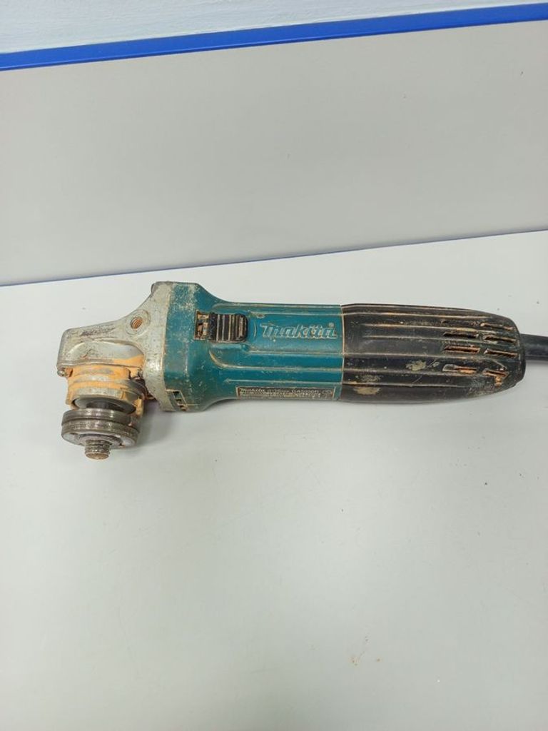 Оголошення Makita GA5030R Б/У