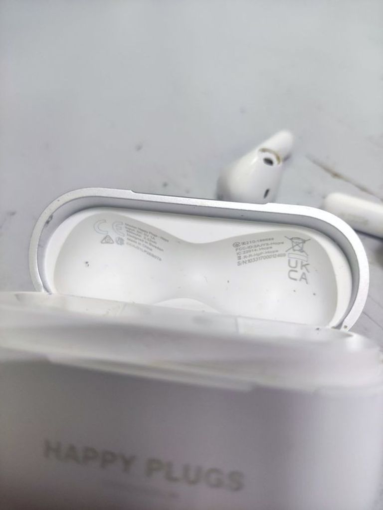 Купити Happy Plugs hope Б/У