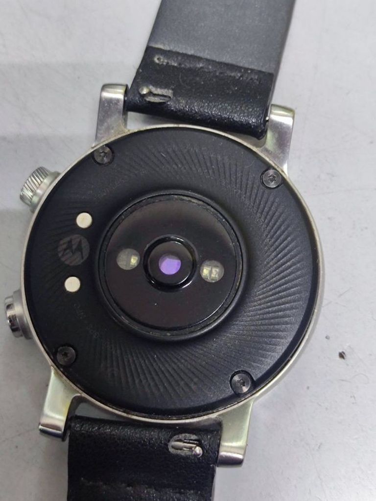 Дешево Motorola moto 360 3gen з ломбарду