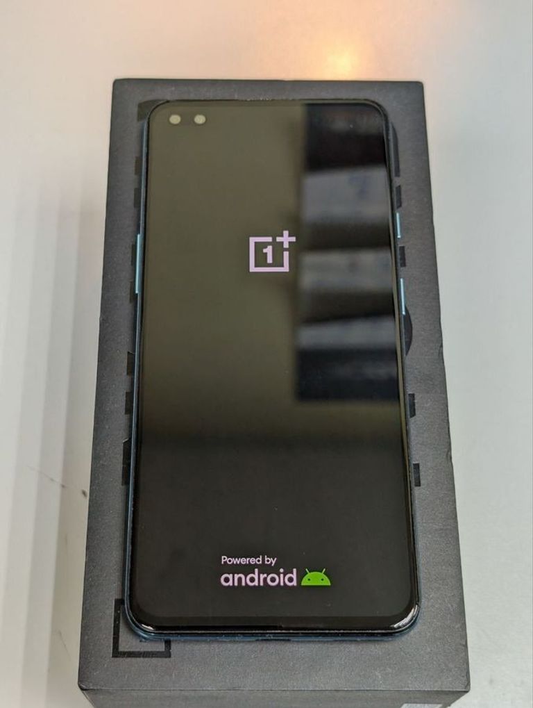 Дешево Oneplus nord 1 ac2003 12/256gb з ломбарду