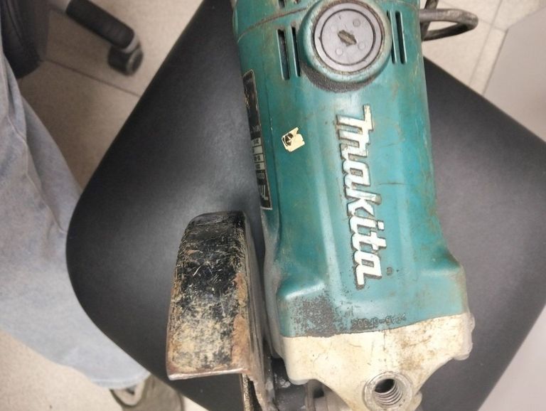 Объявление Makita GA9050 Б/У